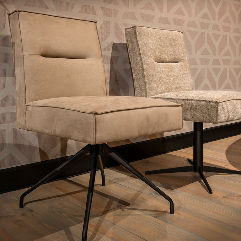 Hallo XL Woonwinkel Waddinxveen - UrbanSofa Signa Eetkamerstoel