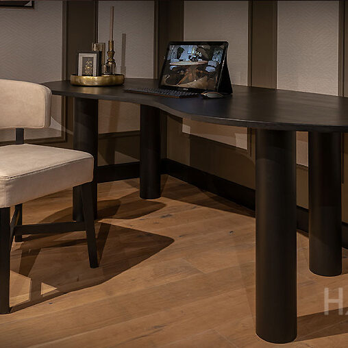 Hallo XL Woonwinkel Waddinxveen - UrbanSofa Matteo Eetkamerfauteuil